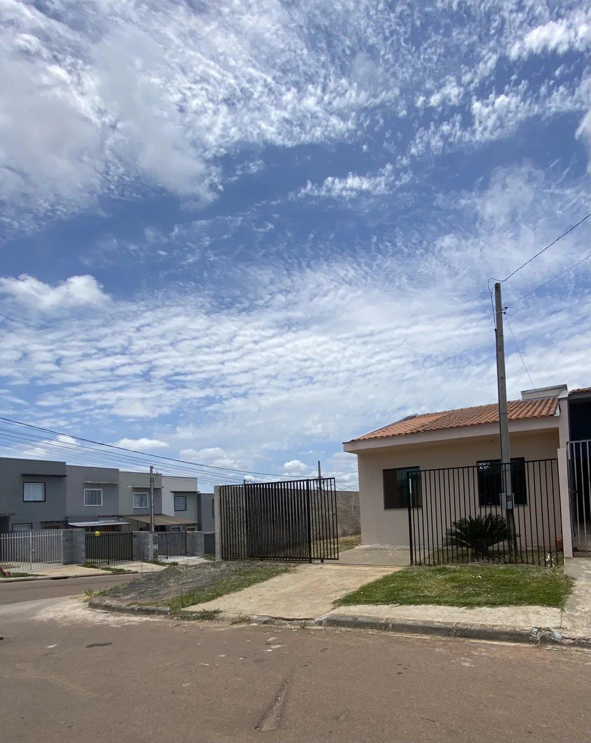 Casa de esquina a venda